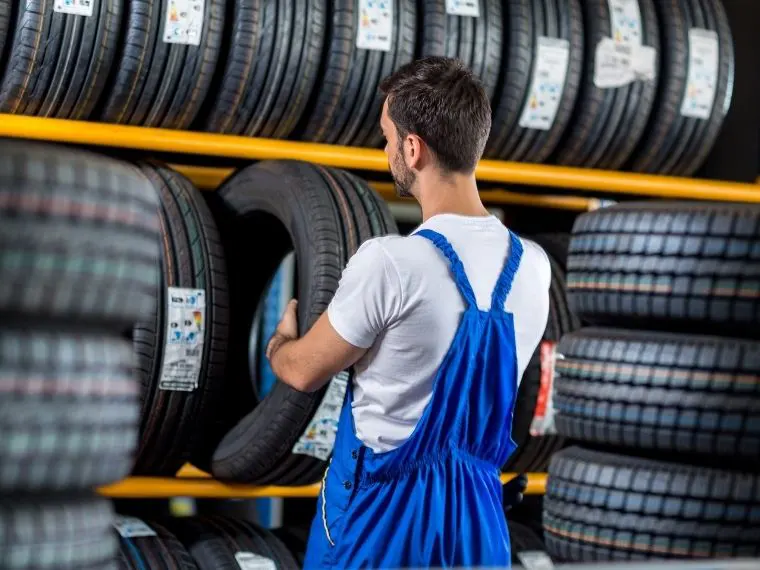 Fahrettin Altay Oto Lastikçi